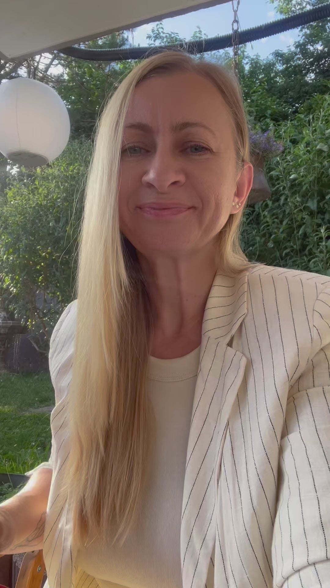 Carica il video: 